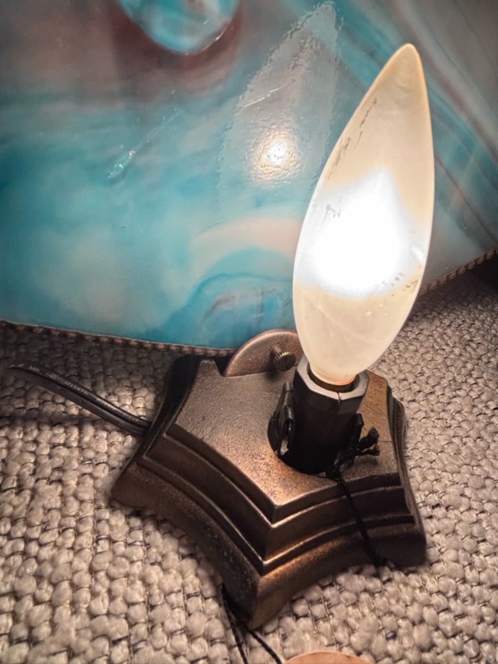 Vintage Meyda Tiffany Fan shaped Nautical Table Lamp with Painted Sailboat 10x7 - Picture 7 of 9